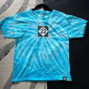 M22 blue Michigan t shirt size large youth.